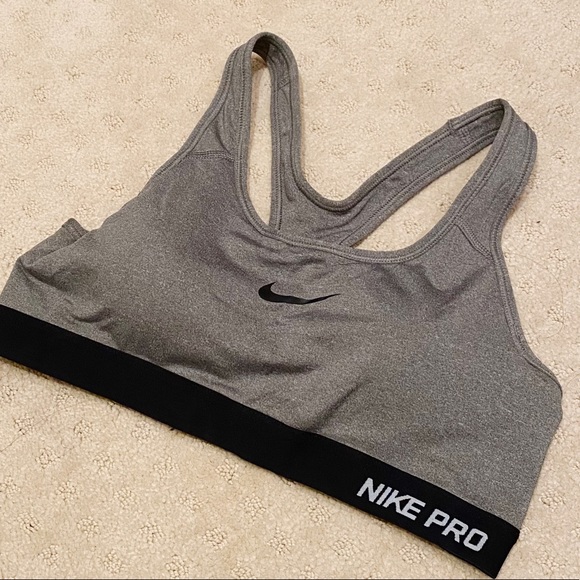 Nike Sports Bra (Size M) - Picture 3 of 3
